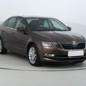 Škoda Octavia 1.5 TSI / 19557309