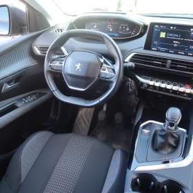 Foto inzerátu Peugeot 3008 1.2 PureTech