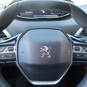 Foto inzerátu Peugeot 3008 1.2 PureTech