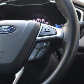 Foto inzerátu Ford Mondeo 2.0 Hybrid