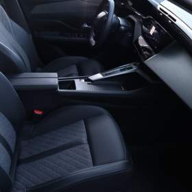 Foto inzerátu Peugeot 408 Hybrid 180