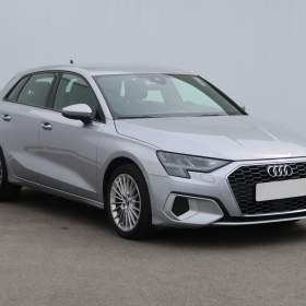 Audi A3 35 TFSI / 19559491