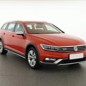Volkswagen Passat 2.0 TDI / 19560128
