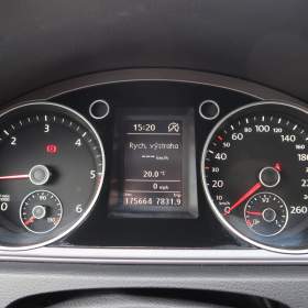 Foto inzerátu Volkswagen Passat 2.0 TDI