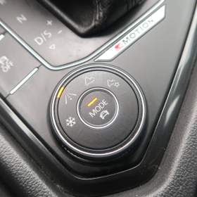 Foto inzerátu Volkswagen Tiguan 2.0 BiTDI