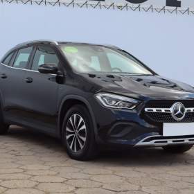 Mercedes- Benz GLA GLA 250 e / 19560426