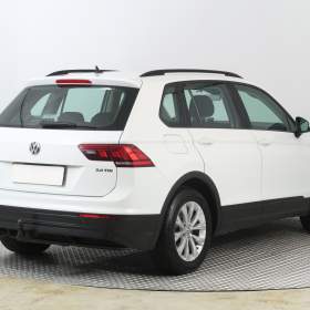 Foto inzerátu Volkswagen Tiguan 2.0 TDI