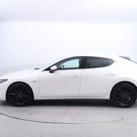 Foto inzerátu Mazda 3 2.0 Skyactiv-X