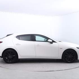 Foto inzerátu Mazda 3 2.0 Skyactiv-X