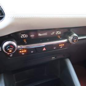 Foto inzerátu Mazda 3 2.0 Skyactiv-X