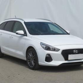 Hyundai i30 1.4 CVVT / 19560920