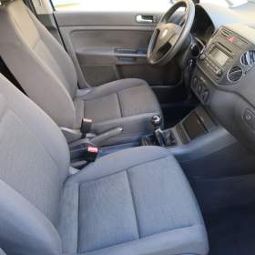 Foto inzerátu Volkswagen Golf 1.6 FSI