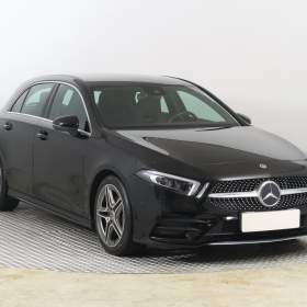 Mercedes- Benz Třídy A A 180 / 19563235