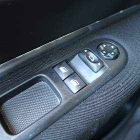 Foto inzerátu Peugeot 3008 1.6 VTi