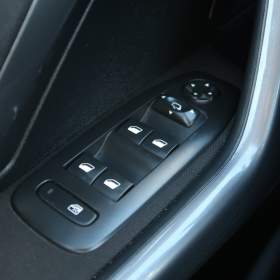 Foto inzerátu Peugeot 2008 1.2 PureTech