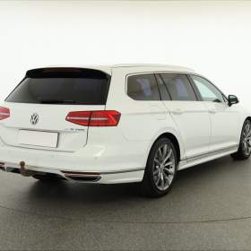 Foto inzerátu Volkswagen Passat 2.0 TDI