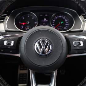 Foto inzerátu Volkswagen Passat 2.0 TDI