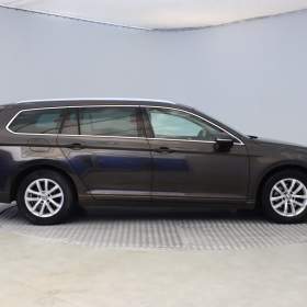 Foto inzerátu Volkswagen Passat 2.0 TDI