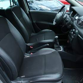 Foto inzerátu Renault Clio 1.6 16V
