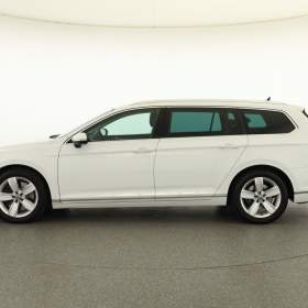 Foto inzerátu Volkswagen Passat 2.0 TSI