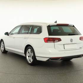 Foto inzerátu Volkswagen Passat 2.0 TSI