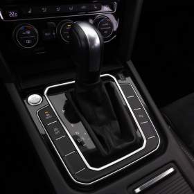 Foto inzerátu Volkswagen Passat 2.0 TSI