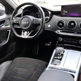 Foto inzerátu Kia Stinger 3.3 T-GDI