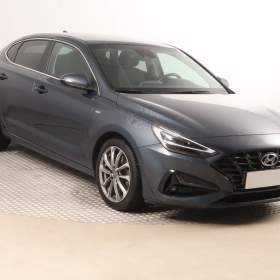 Hyundai i30 Fastback 1.5 T- GDI MHEV / 19566311