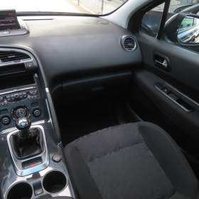 Foto inzerátu Peugeot 3008 2.0 HDi