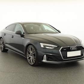 Audi A5 45 TFSI / 19566423