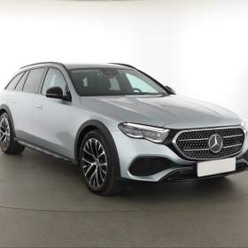 Mercedes- Benz Třídy E E 220 d 4MATIC / 19567551
