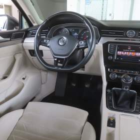 Foto inzerátu Volkswagen Passat 2.0 TDI