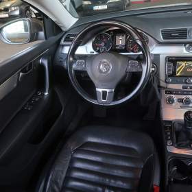 Volkswagen Passat 2.0 TDI / 19567645