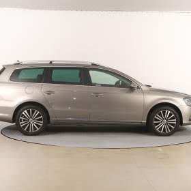 Foto inzerátu Volkswagen Passat 2.0 TDI