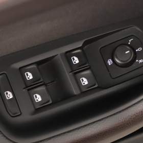 Foto inzerátu Volkswagen Passat 1.8 TSI