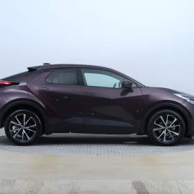 Foto inzerátu Toyota C-HR 1.8 Hybrid