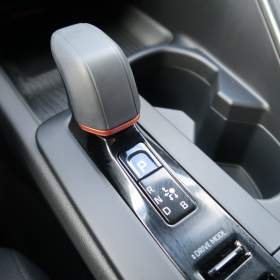 Foto inzerátu Toyota C-HR 1.8 Hybrid