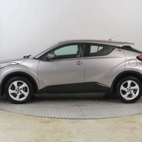 Foto inzerátu Toyota C-HR 1.2 Turbo