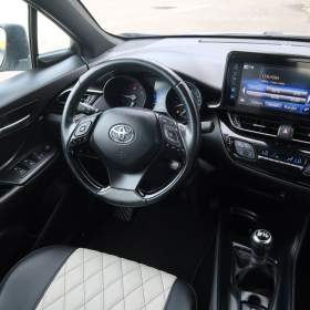 Foto inzerátu Toyota C-HR 1.2 Turbo