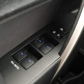 Foto inzerátu Toyota Corolla 1.6 Valvematic