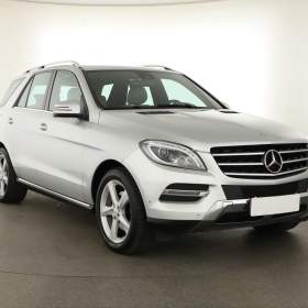 Mercedes- Benz ML ML 350 BlueTEC / 19568246