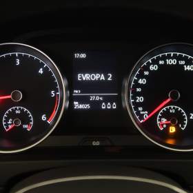 Foto inzerátu Volkswagen Golf 1.6 TDI