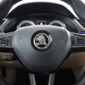 Foto inzerátu Škoda Superb 2.0 TDI