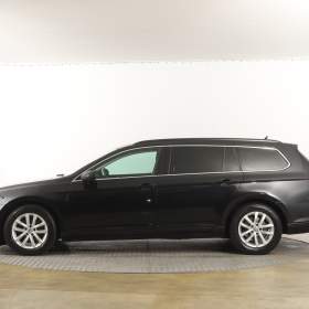 Foto inzerátu Volkswagen Passat 2.0 TDI