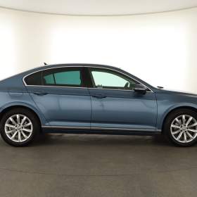 Foto inzerátu Volkswagen Passat 2.0 TDI