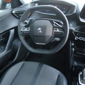Foto inzerátu Peugeot 2008 1.2 PureTech
