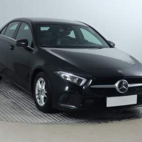 Mercedes- Benz Třídy A A 180 / 19573753