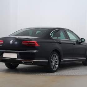 Foto inzerátu Volkswagen Passat 2.0 TDI