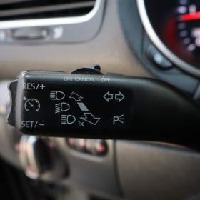 Foto inzerátu Volkswagen Golf 1.6 TDI