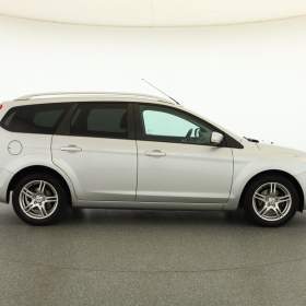 Foto inzerátu Ford Focus 1.6 16V